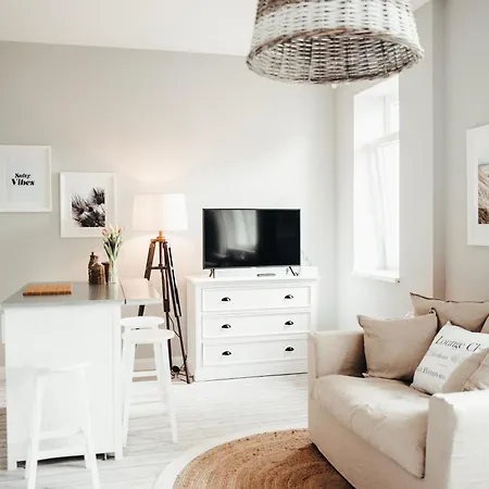 BeachBude Apartments-3